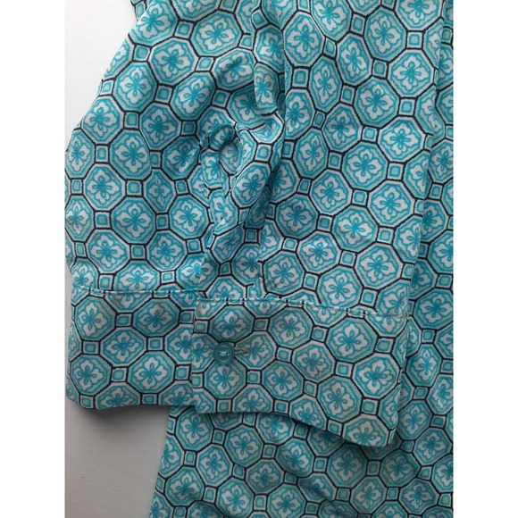 The Limited Women's Blue White Geometric Print Button Down Shirt Long Sleeve 2X - Picture 8 of 16